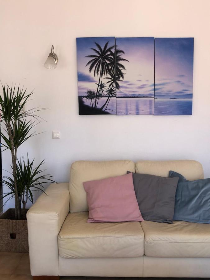 Charming 2 Bed Apartment Next To Cabopino Beach, Spain มาร์เบยา ภายนอก รูปภาพ