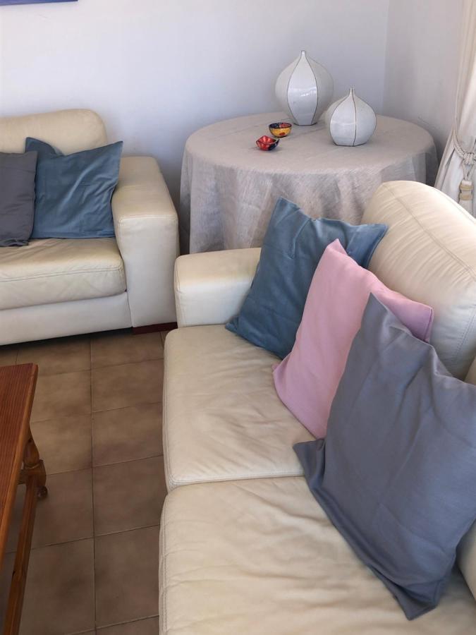 Charming 2 Bed Apartment Next To Cabopino Beach, Spain มาร์เบยา ภายนอก รูปภาพ